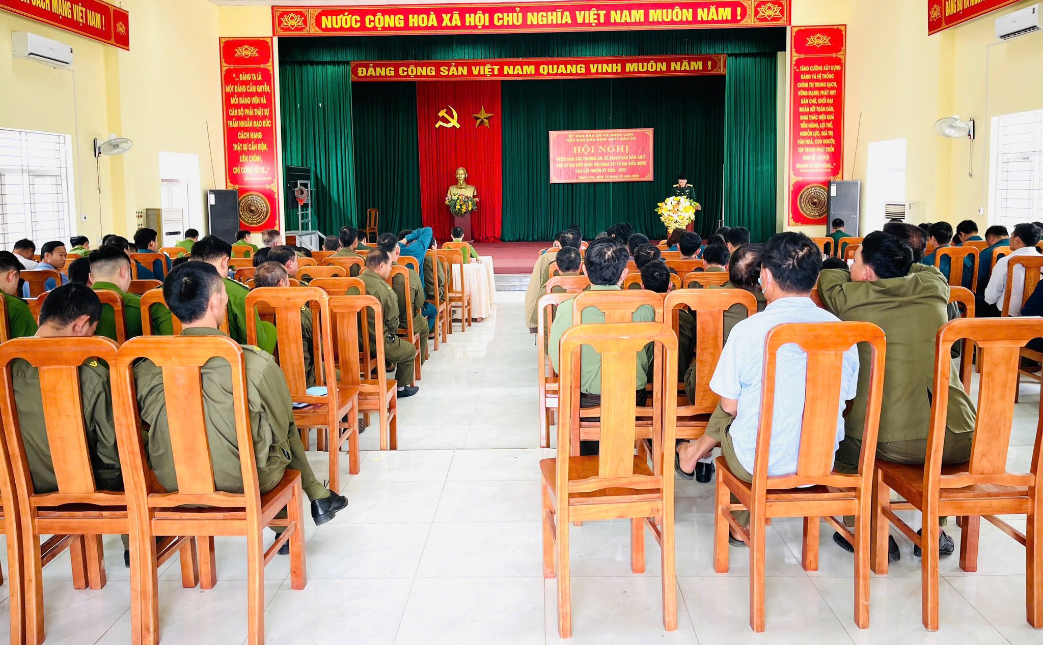 NGỌC LIÊN TRIỂN KHAI CÁC PHƯƠNG ÁN, KẾ HOẠCH BẢO ĐẢM AN NINH TRẬT TỰ PHỤC VỤ BẦU CỬ