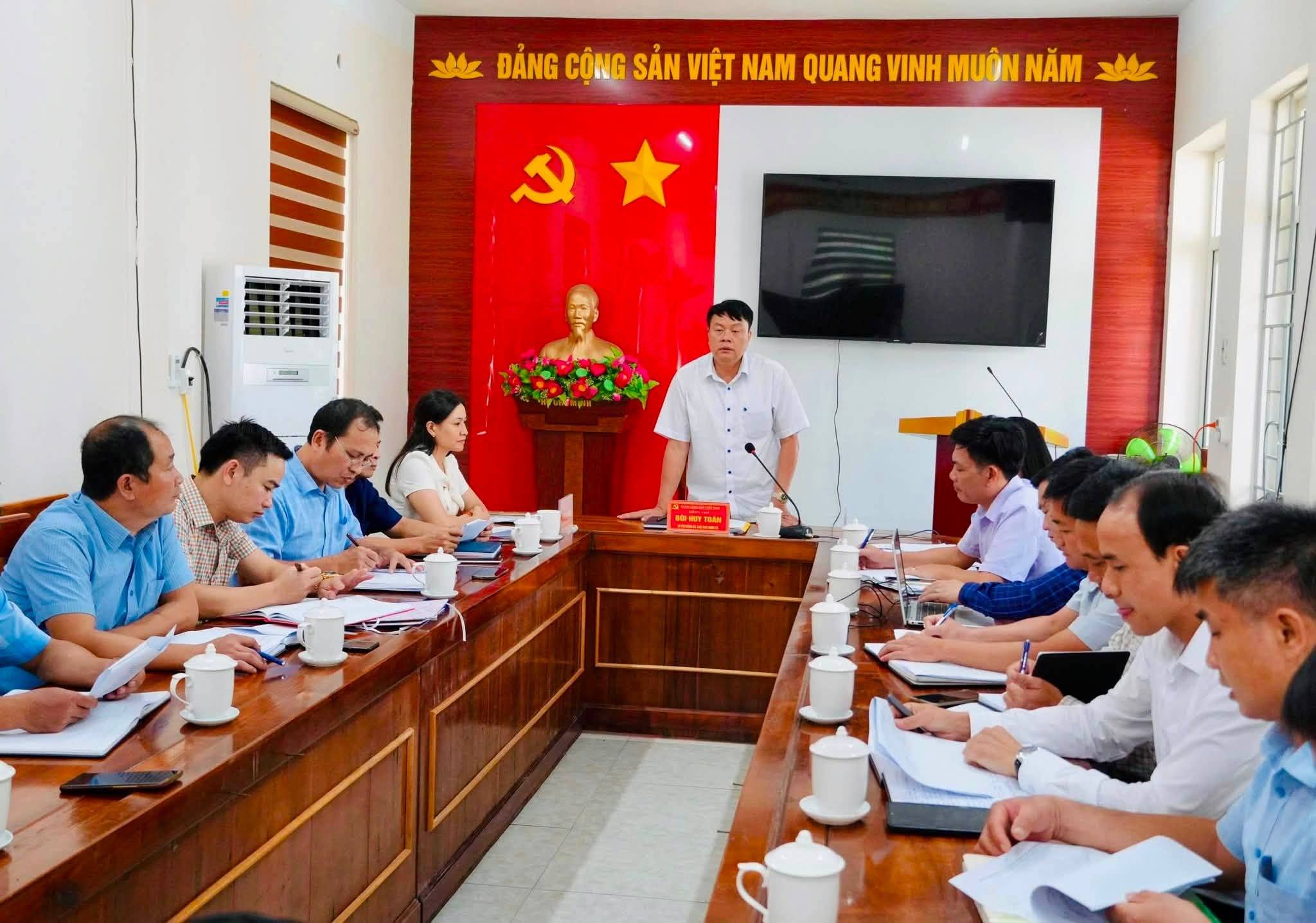 BAN CHẤP HÀNH ĐẢNG BỘ XÃ NGỌC LIÊN CHO Ý KIẾN VÀO ĐỀ ÁN “SẮP XẾP CÁC TRƯỜNG MẦM NON, PHỔ THÔNG CÔNG LẬP TRÊN ĐỊA BÀN XÃ NGỌC LIÊN, GIAI ĐOẠN 2026 – 2030”