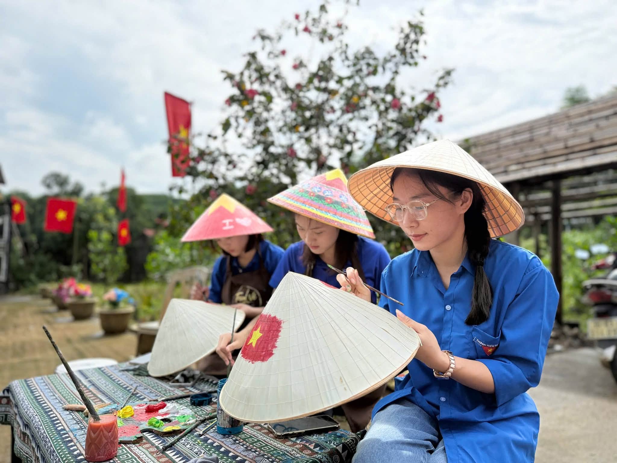 Anh-tin-bai