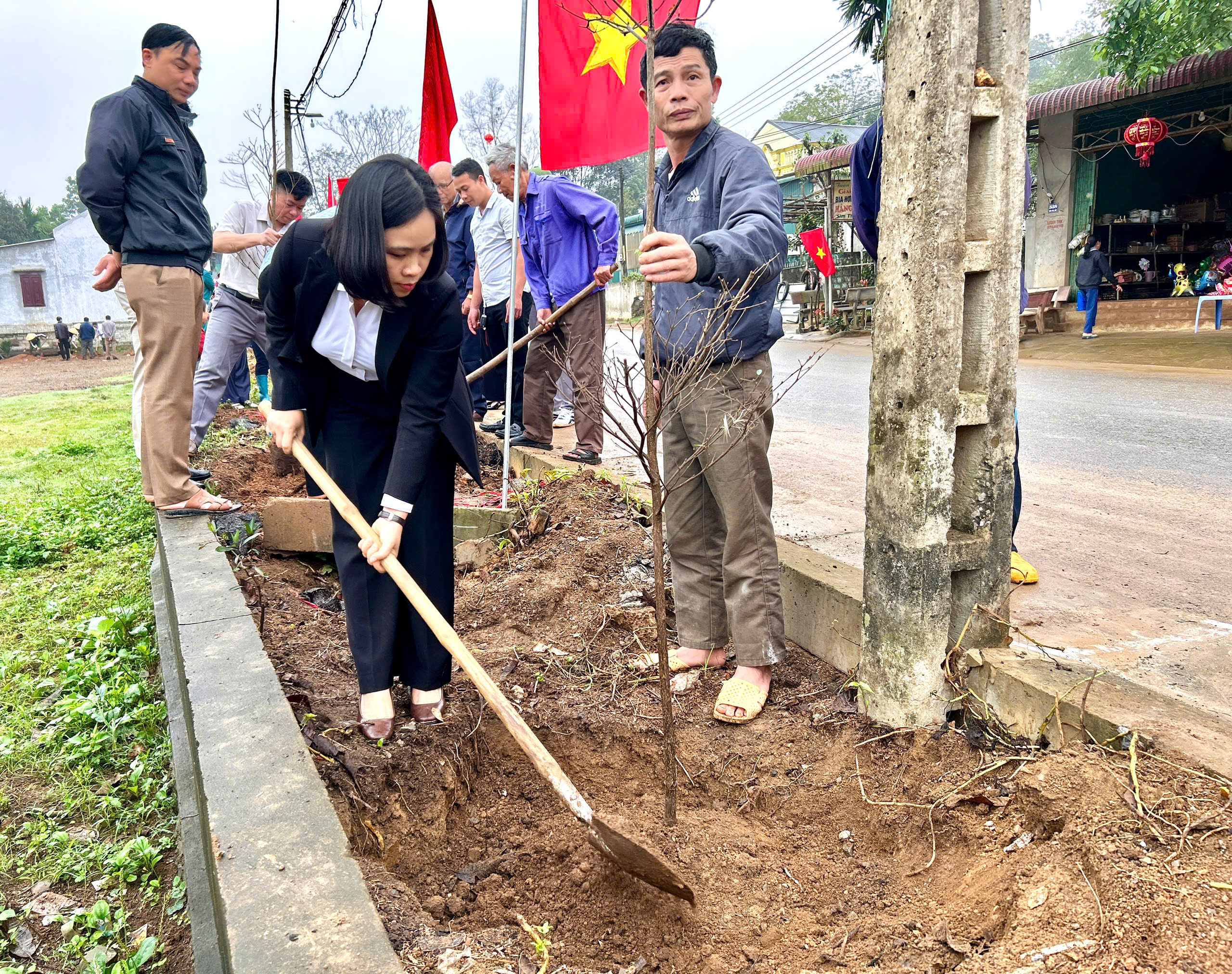 Anh-tin-bai