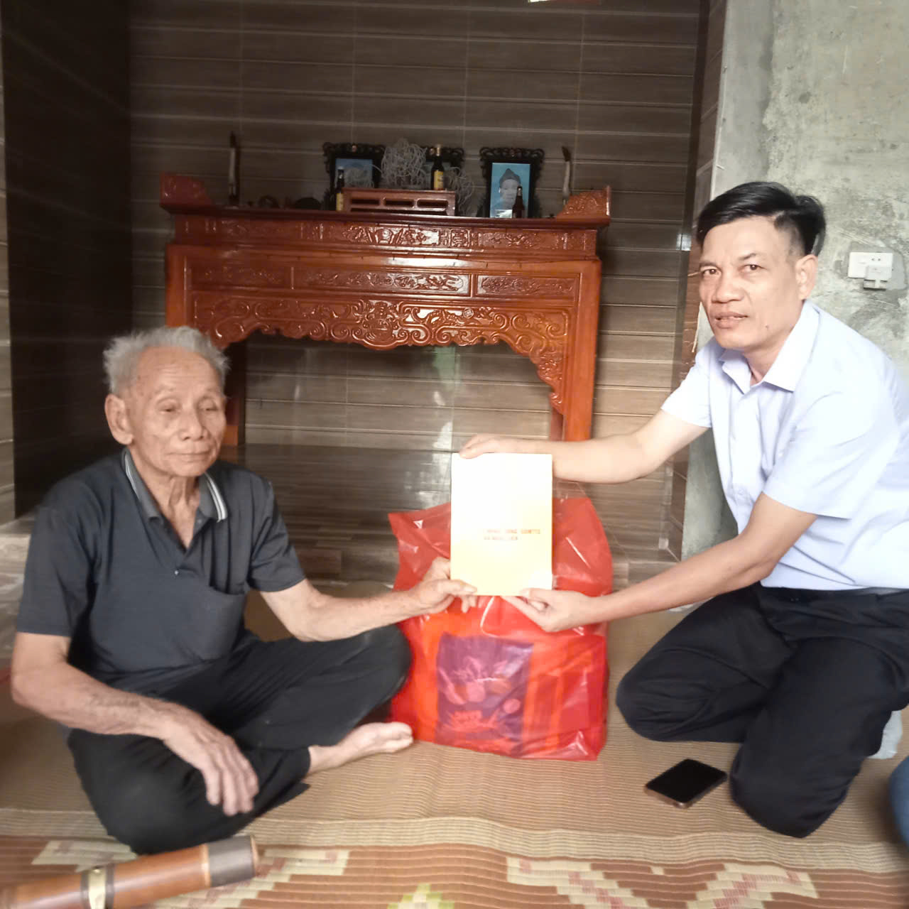 Anh-tin-bai