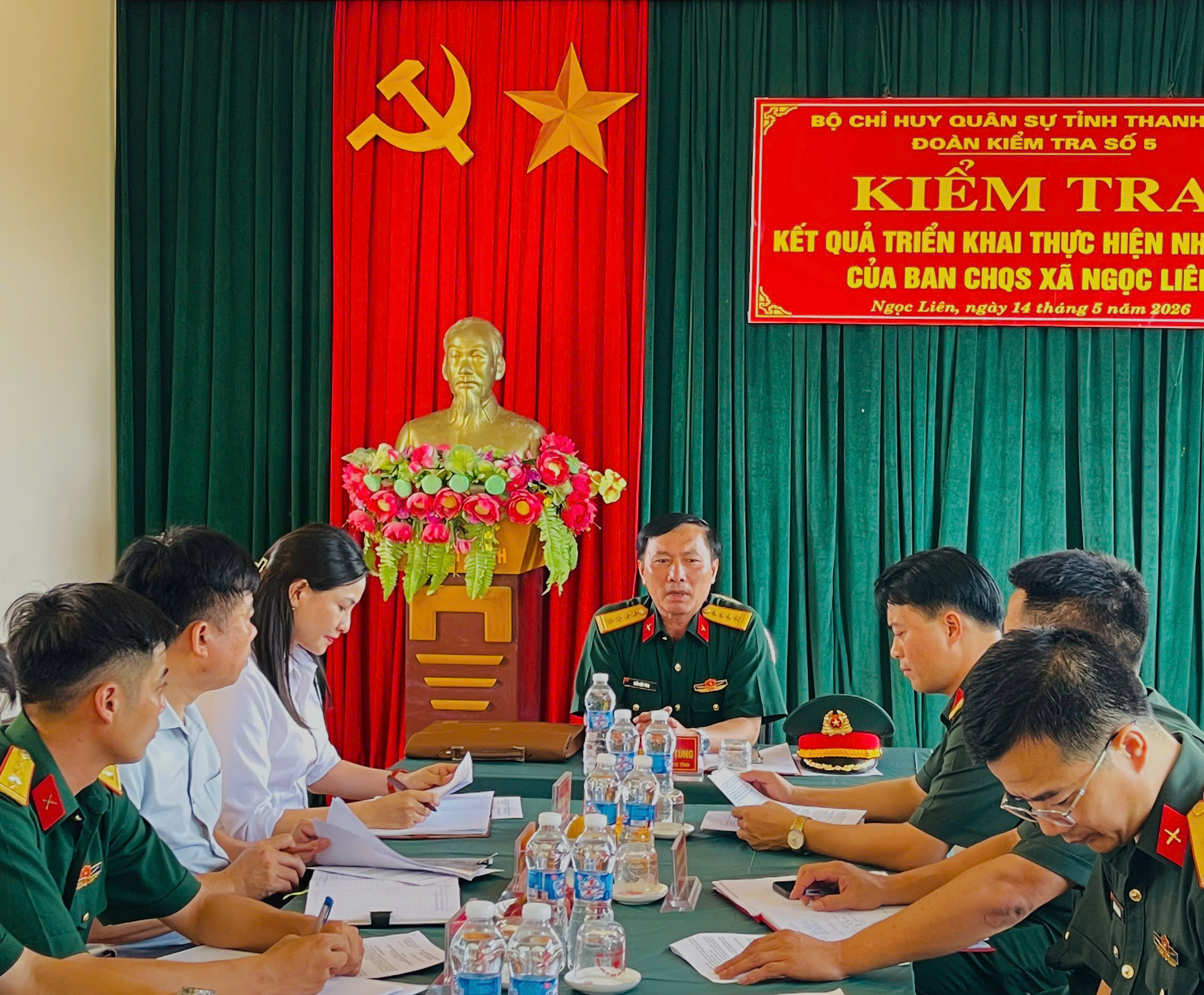 Anh-tin-bai