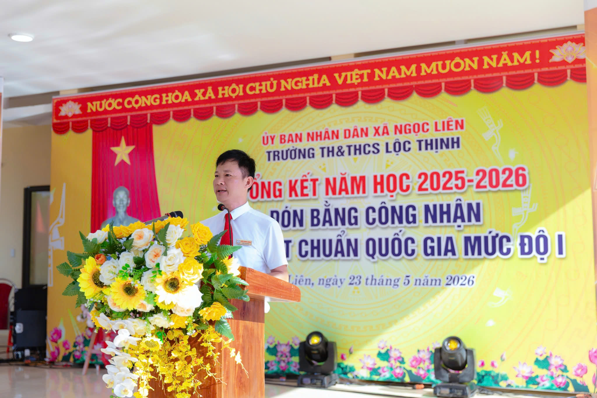 Anh-tin-bai