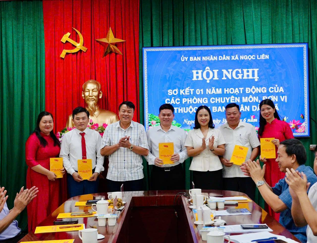UBND XÃ NGỌC LIÊN SƠ KẾT 01 NĂM HOẠT ĐỘNG CỦA CÁC PHÒNG CHUYÊN MÔN, ĐƠN VỊ TRỰC THUỘC