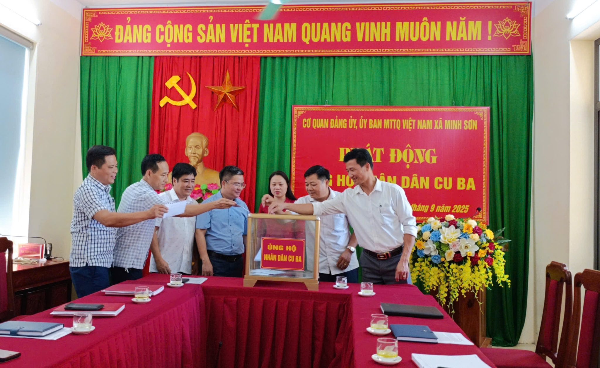 Anh-tin-bai