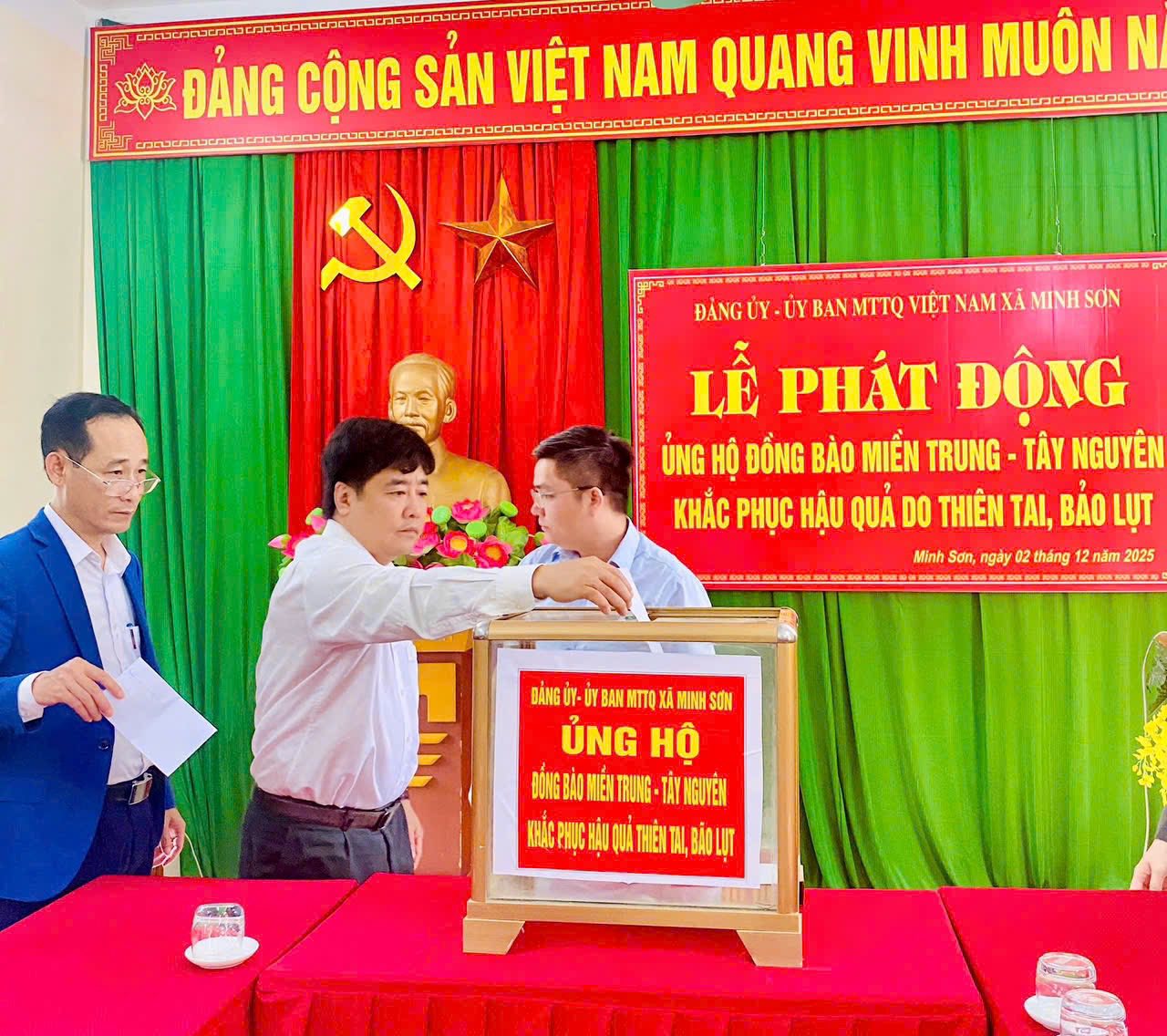 Anh-tin-bai