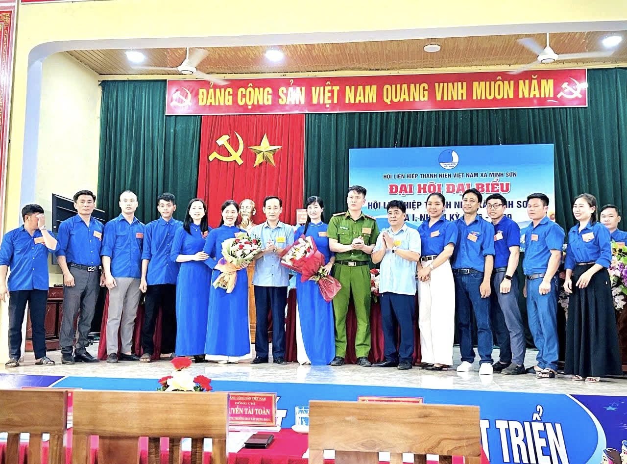 Anh-tin-bai