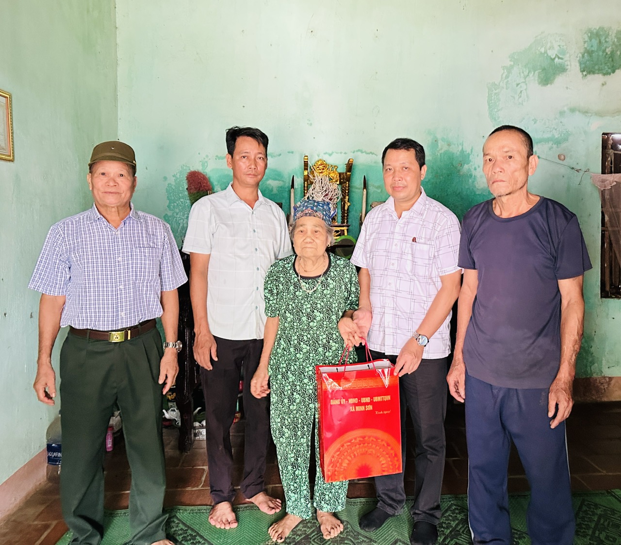 Anh-tin-bai