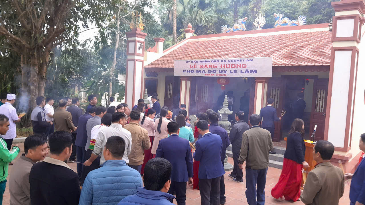 Xã Nguyệt Ấn tổ chức Lễ dâng hương Phò mã Đô úy Lê Lâm