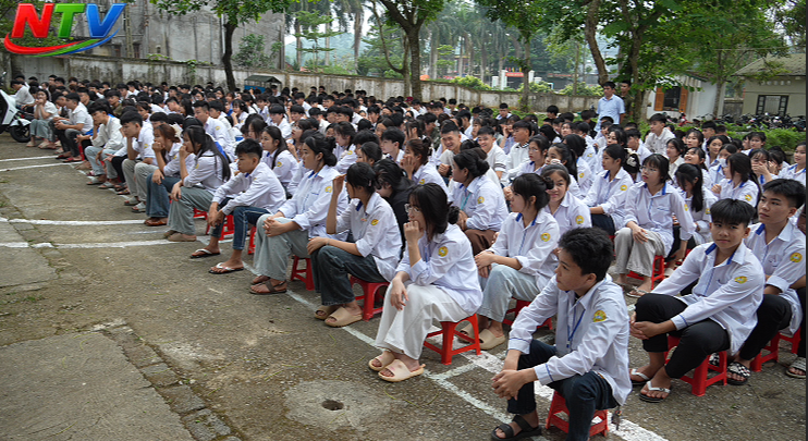 Anh-tin-bai