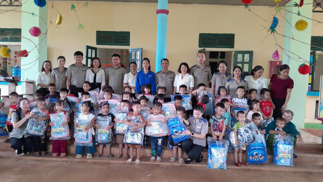 Xã Nguyệt Ấn chuẩn bị tốt cho năm học mới