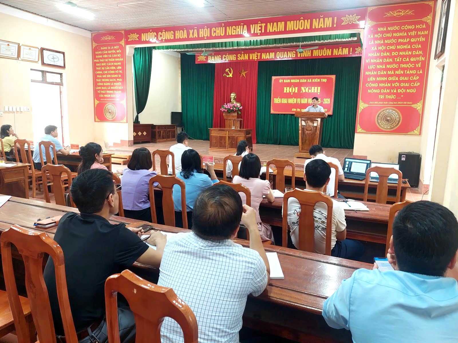 UBND xã Kiên Thọ tổ chức hội nghị triển khai nhiệm vụ năm học 2025-2026