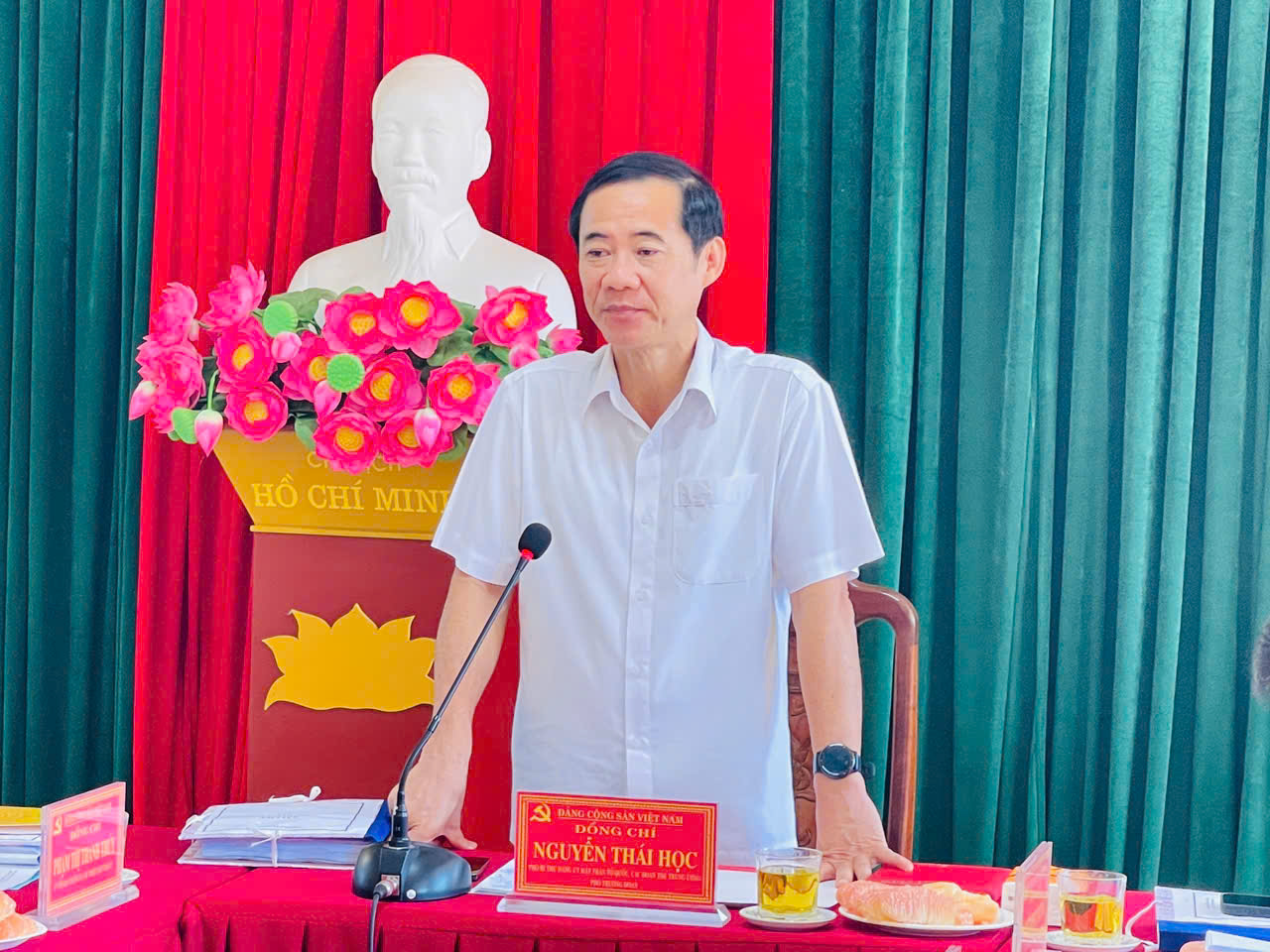 Anh-tin-bai
