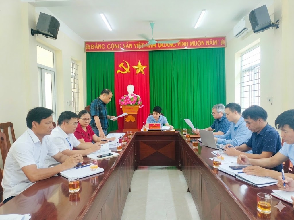 Hội đồng nhân dân xã Thành Vinh tổ chức phiên họp thường trực HĐND xã tháng 5 năm 2026