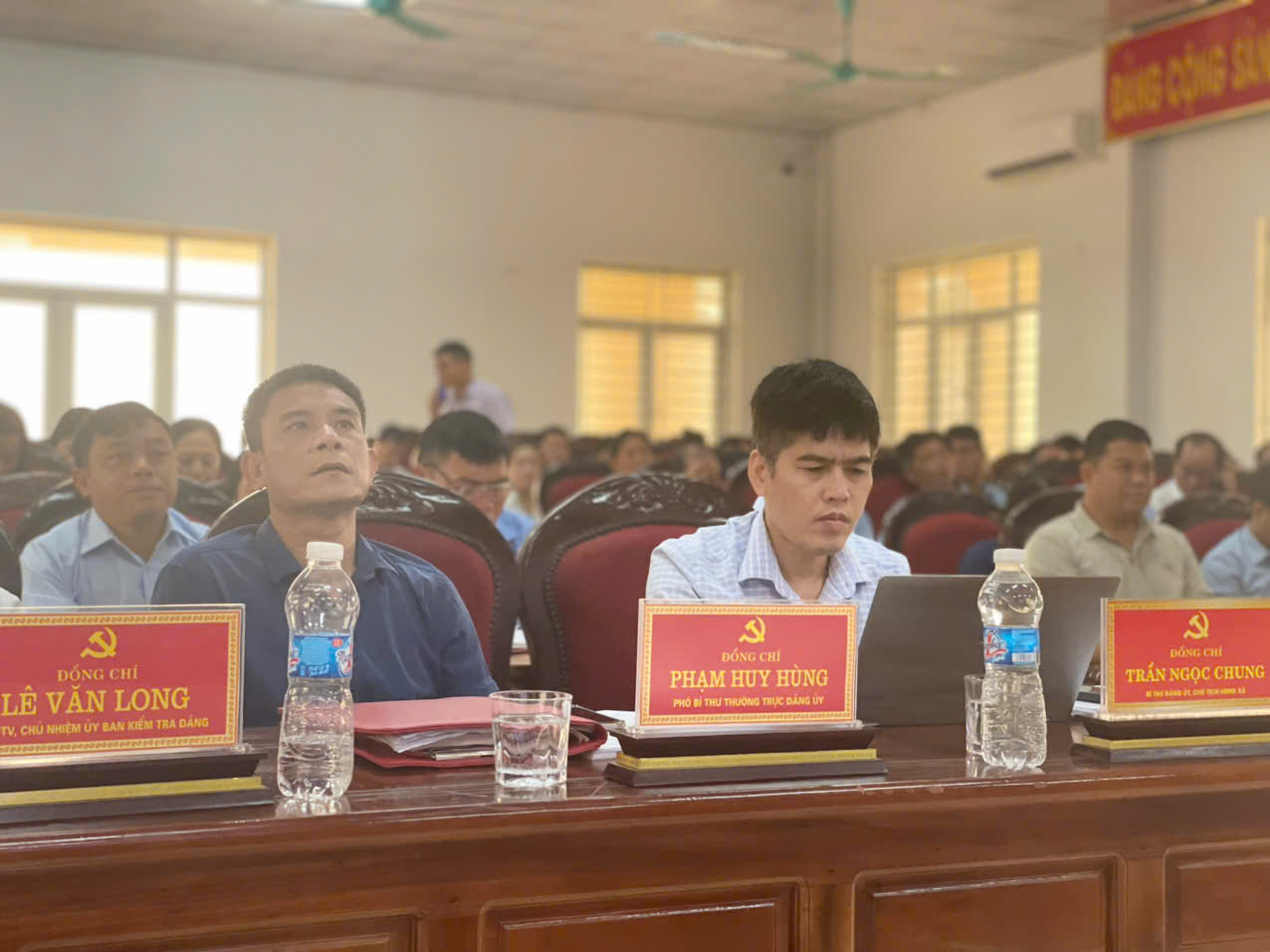 Đảng bộ xã Thành Vinh tham gia Hội nghị toàn quốc nghiên cứu, học tập, quán triệt và triển khai thực hiện Nghị quyết Hội nghị lần thứ hai Ban Chấp hành Trung ương Đảng khóa XIV