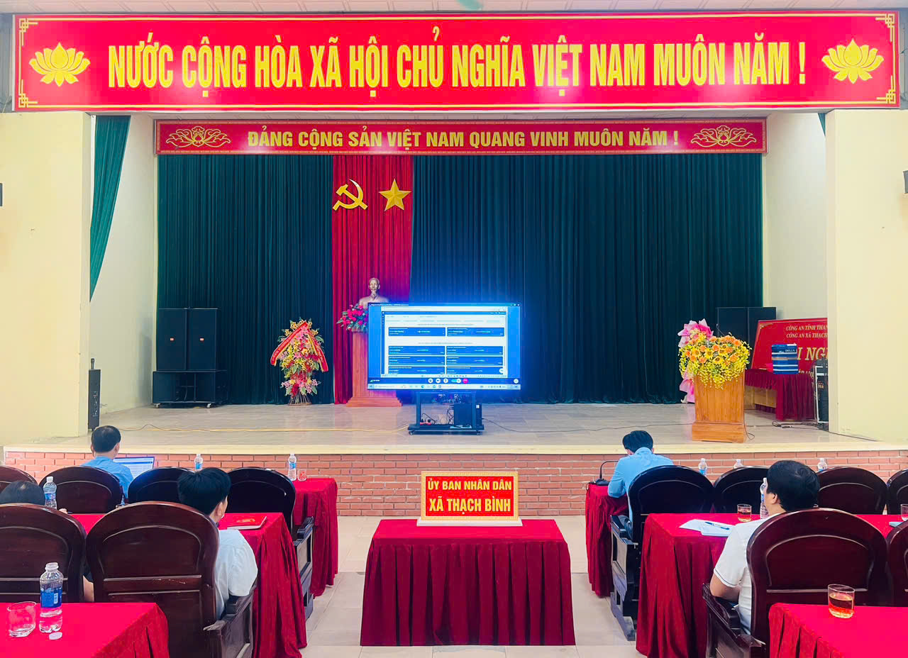 Xã Thạch Bình tham dự Hội nghị trực tuyến tập huấn, hướng dẫn quản lý, cập nhật dữ liệu, khai thác và sử dụng IOC Thanh Hóa
