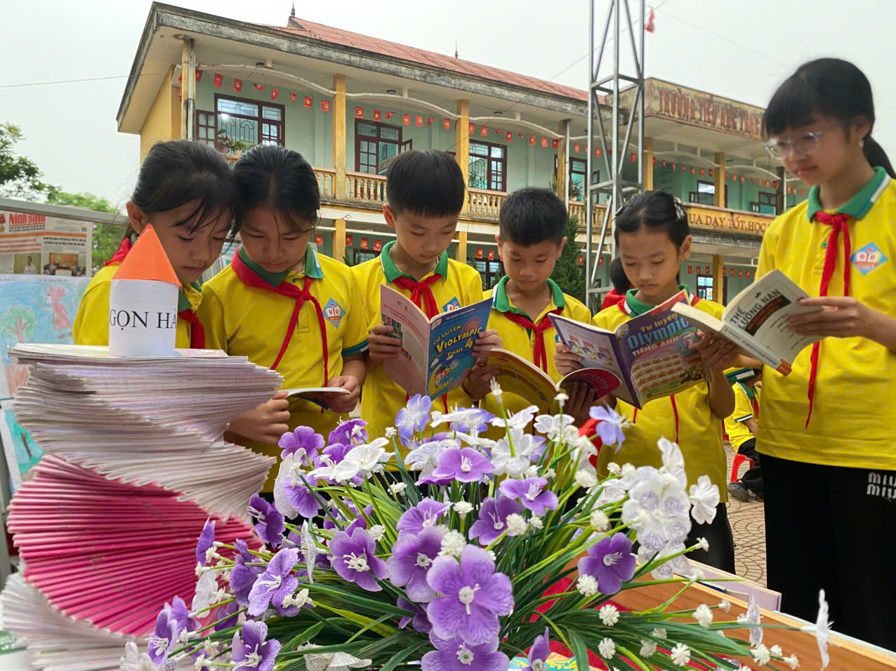 Trường Tiểu học Thạch Bình hưởng ứng Ngày Sách và Văn hóa đọc Việt Nam với chủ đề “Lan tỏa văn hóa đọc – Kết nối tri thức, phát triển xã hội học tập”