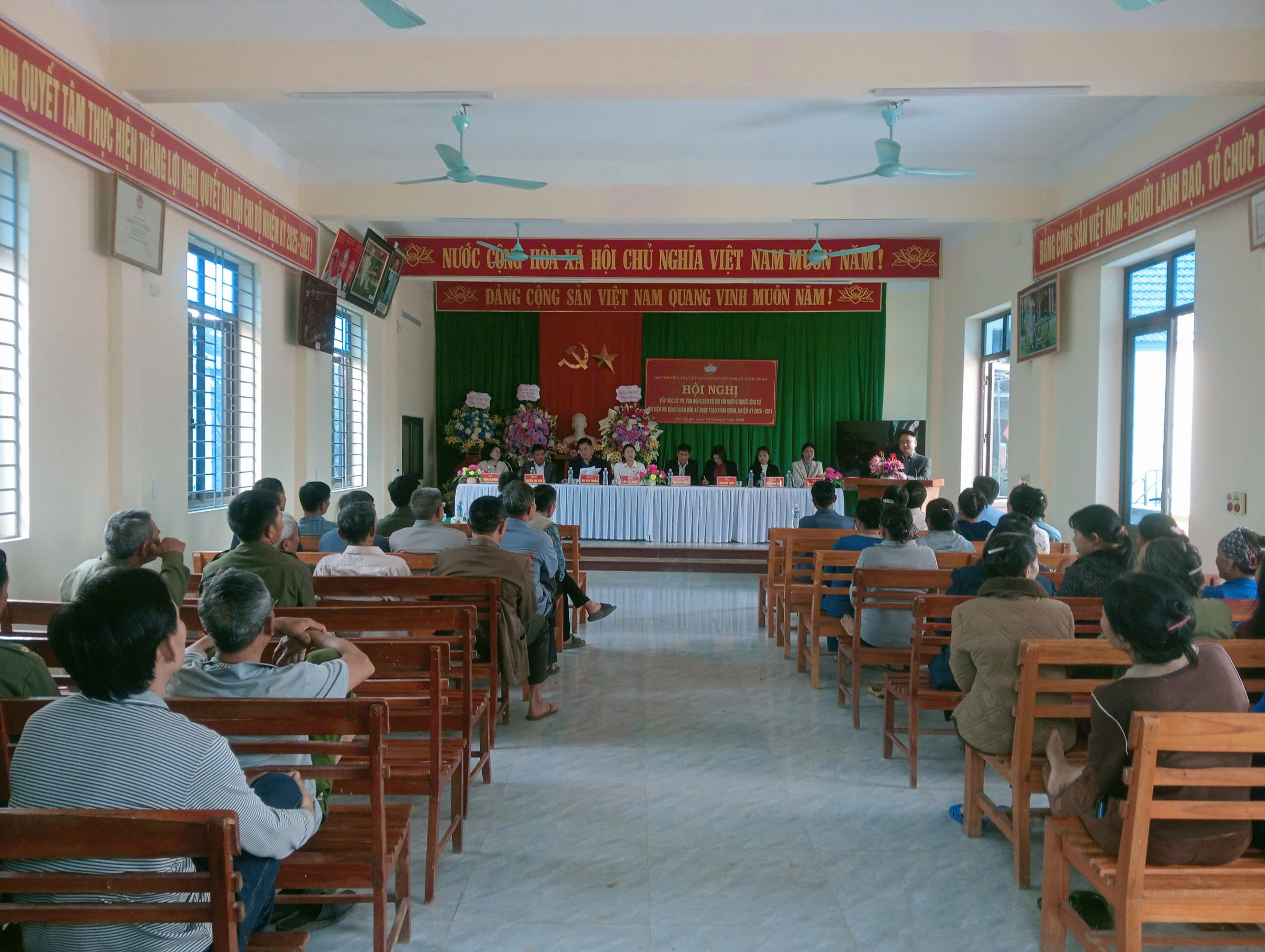 HỘI NGHỊ TIẾP XÚC CỬ TRI, VẬN ĐỘNG BẦU CỬ  ĐỐI VỚI NHỮNG NGƯỜI ỨNG CỬ ĐẠI BIỂU HỘI ĐỒNG NHÂN DÂN XÃ NGỌC TRẠO, NHIỆM KỲ 2026-2031