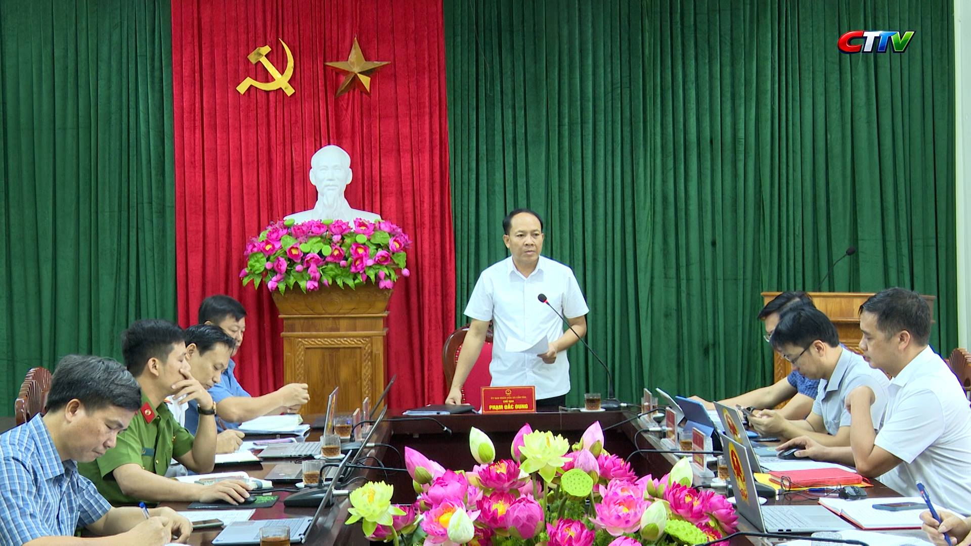UBND XÃ CẨM TÂN TỔ CHỨC PHIÊN HỌP THƯỜNG KỲ THÁNG 7 NĂM 2026