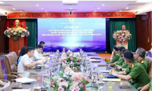 Bộ Công an triển khai nhiều tiện ích trên ứng dụng VNeID
