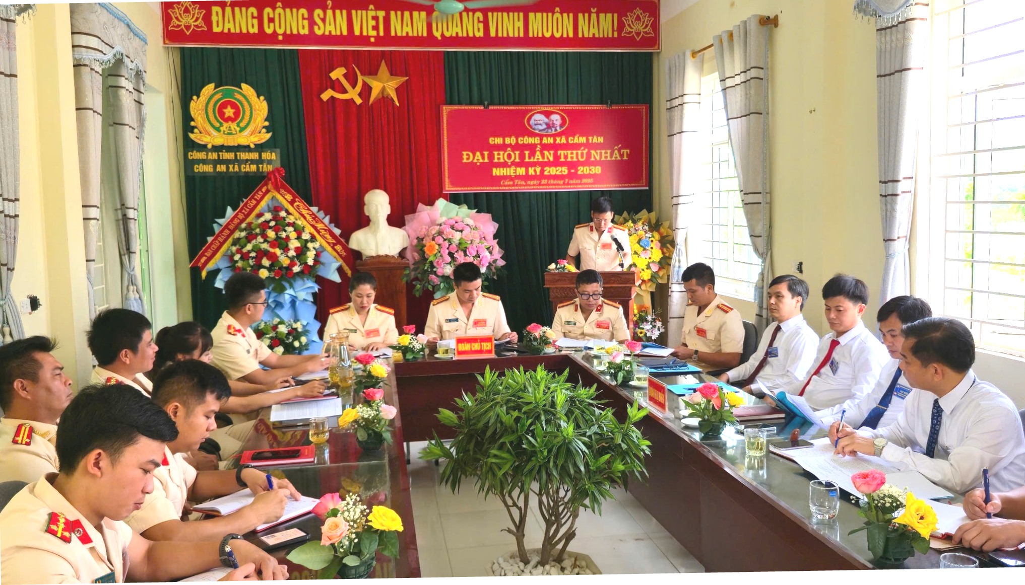 Đại hội Chi bộ Công an xã Cẩm Tân nhiệm kỳ 2025 - 2030 thành công tốt đẹp