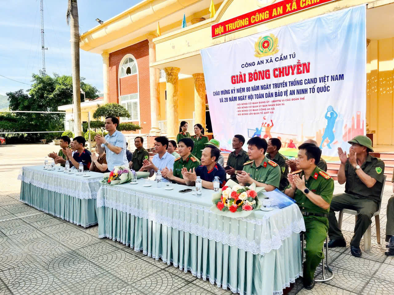 SÔI NỔI GIẢI BÓNG CHUYỀN DA NAM XÃ CẨM TÚ NĂM 2025 – LAN TỎA TINH THẦN “KHỎE ĐỂ XÂY DỰNG VÀ BẢO VỆ TỔ QUỐC”