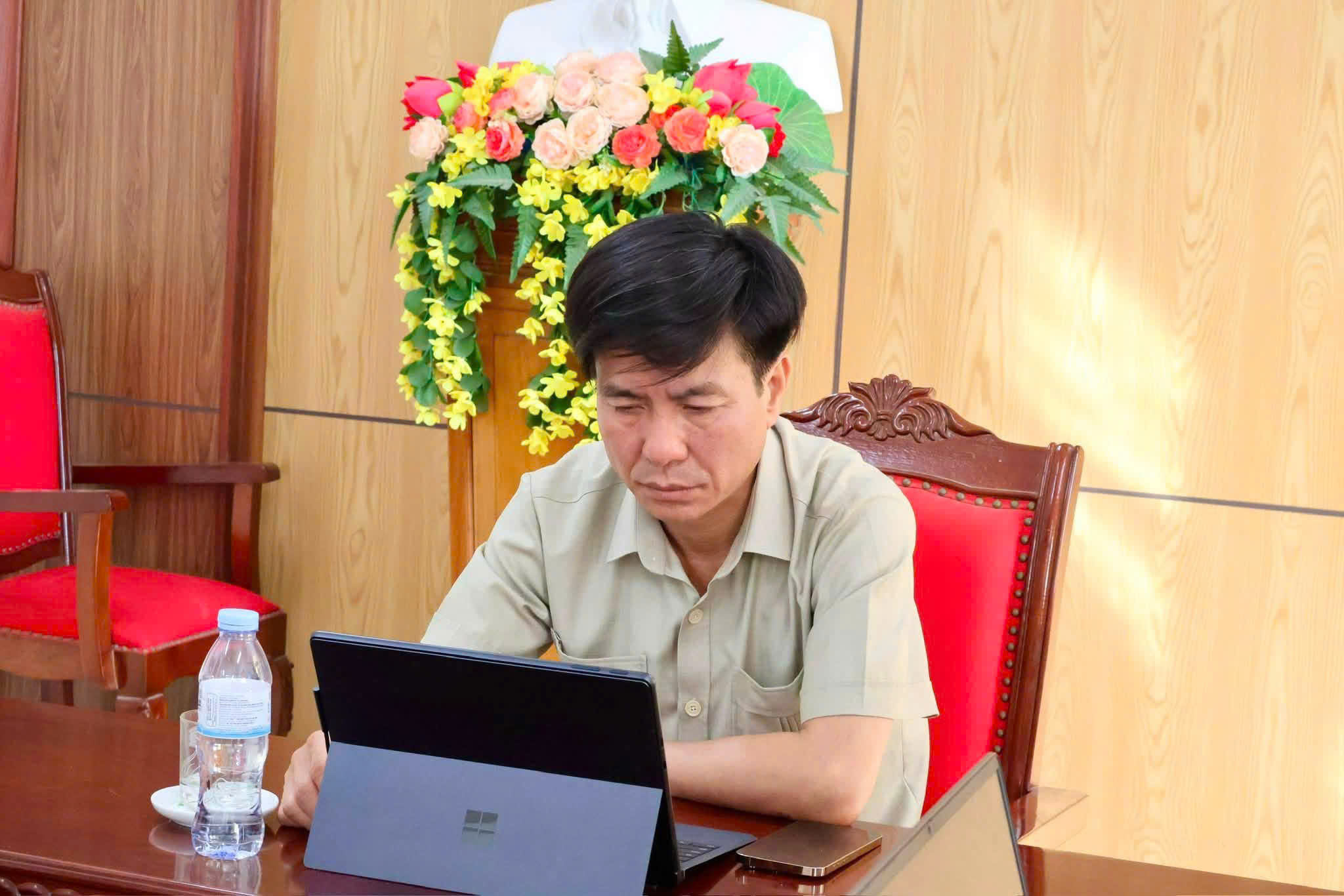 Anh-tin-bai