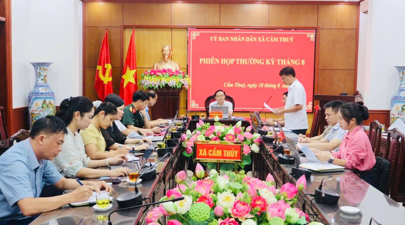 UBND xã Cẩm Thủy tổ chức phiên họp thường kỳ tháng 8 năm 2026