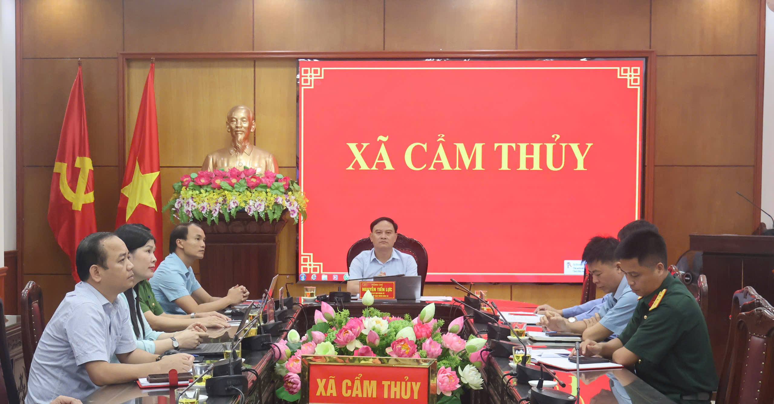 Anh-tin-bai