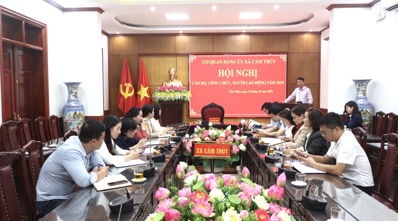Cơ quan Đảng ủy xã Cẩm Thủy:  Tổ chức Hội nghị cán bộ, công chức, viên chức, người lao động năm 2025