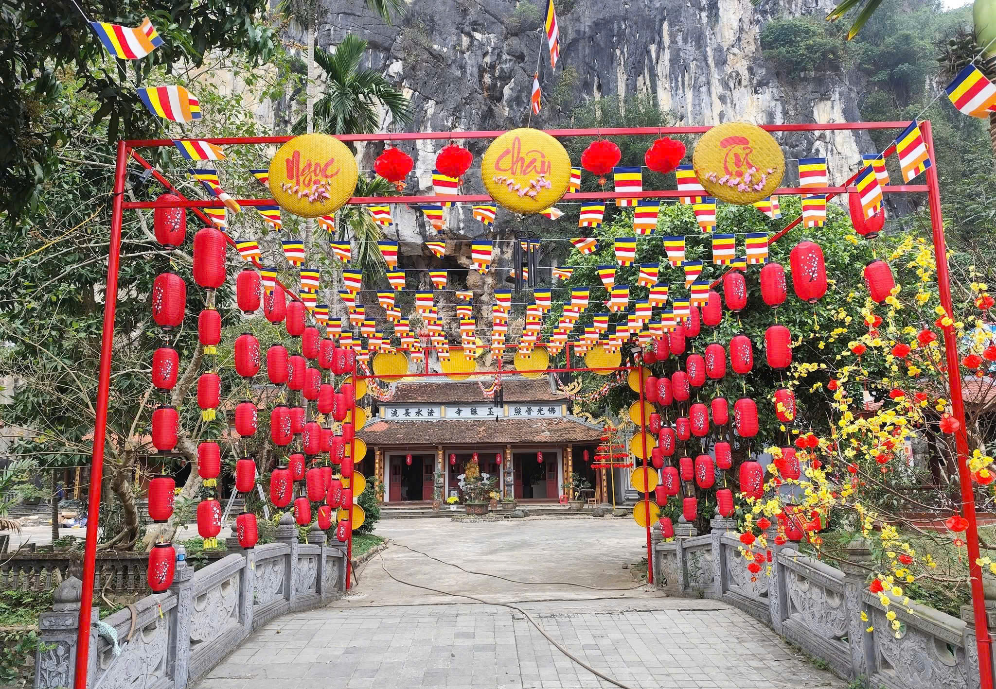 THÔNG BÁO Về việc đăng ký tham gia giải Bóng chuyền da nam và Bóng chuyền hơi nữ Lễ hội Chùa Chặng (Ngọc Châu Tự) Xuân Bính Ngọ năm 2026