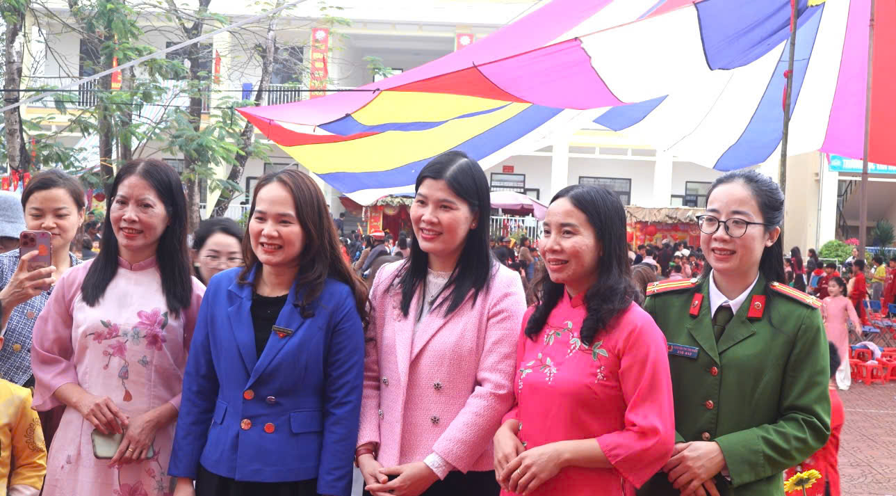 Trường Tiểu học Cẩm Thủy tổ chức chương trình  “Xuân ấm áp – Tết yêu thương” năm 2026