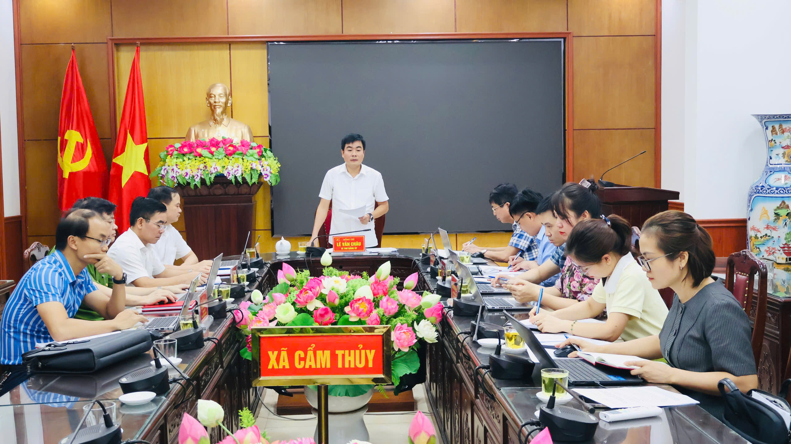 Hội nghị Ban Thường vụ Đảng ủy xã Cẩm Thủy xem xét,  quyết định nhiều nội dung quan trọng