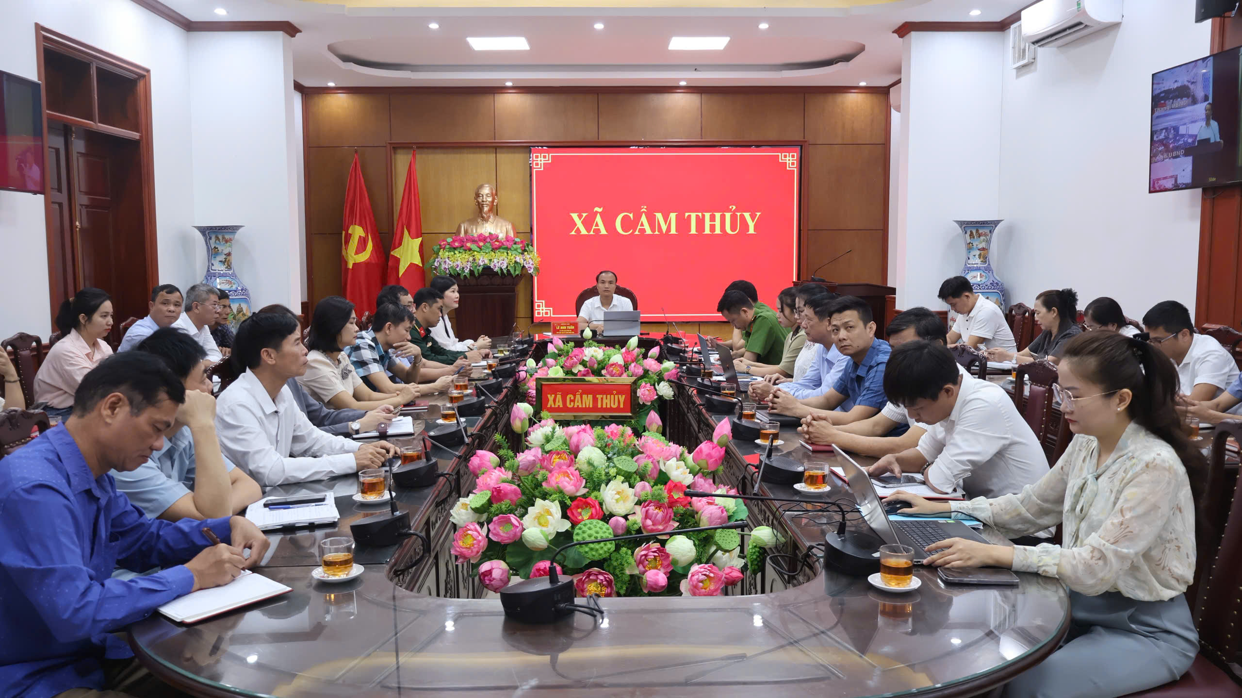 Xã Cẩm Thủy tham dự Hội nghị tập huấn khai thác, sử dụng hệ thống IOC 