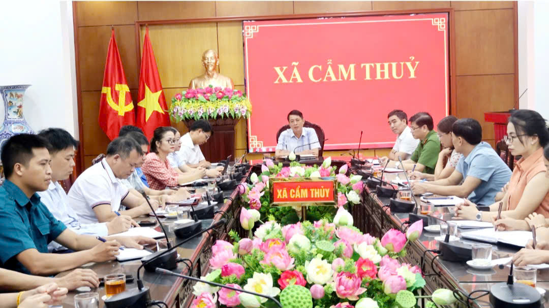 XÃ CẨM THỦY THAM GIA HỘI NGHỊ TRỰC TUYẾN TOÀN TỈNH VỀ ỨNG PHÓ VỚI CƠN BÃO SỐ 5 NĂM 2025