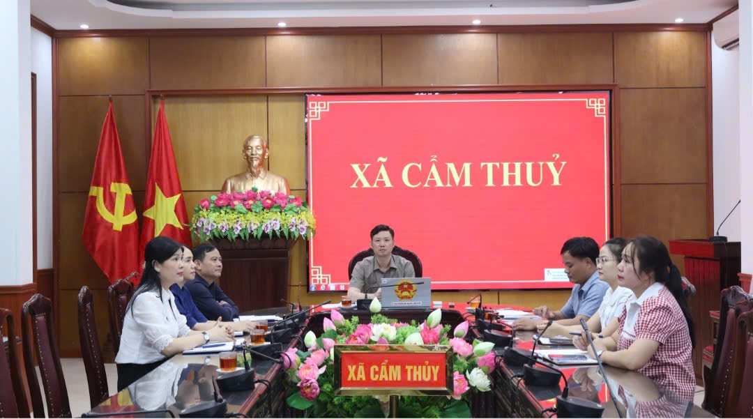XÃ CẨM THỦY THAM GIA HỘI NGHỊ TRỰC TUYẾN TOÀN TỈNH TRIỂN KHAI CÔNG TÁC KHẮC PHỤC THIỆT HẠI DO ẢNH HƯỞNG CƠN BÃO SỐ 5
