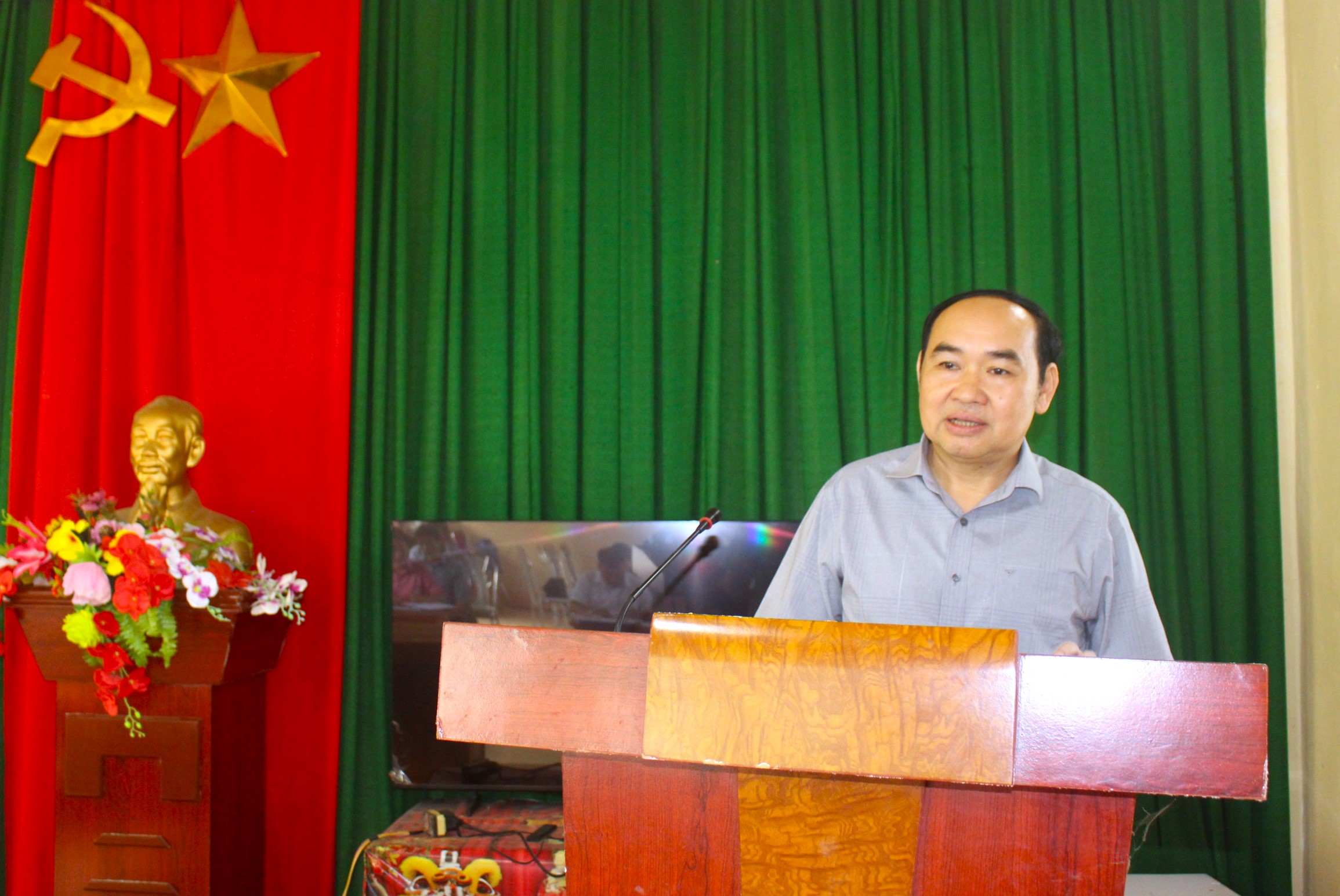 Anh-tin-bai