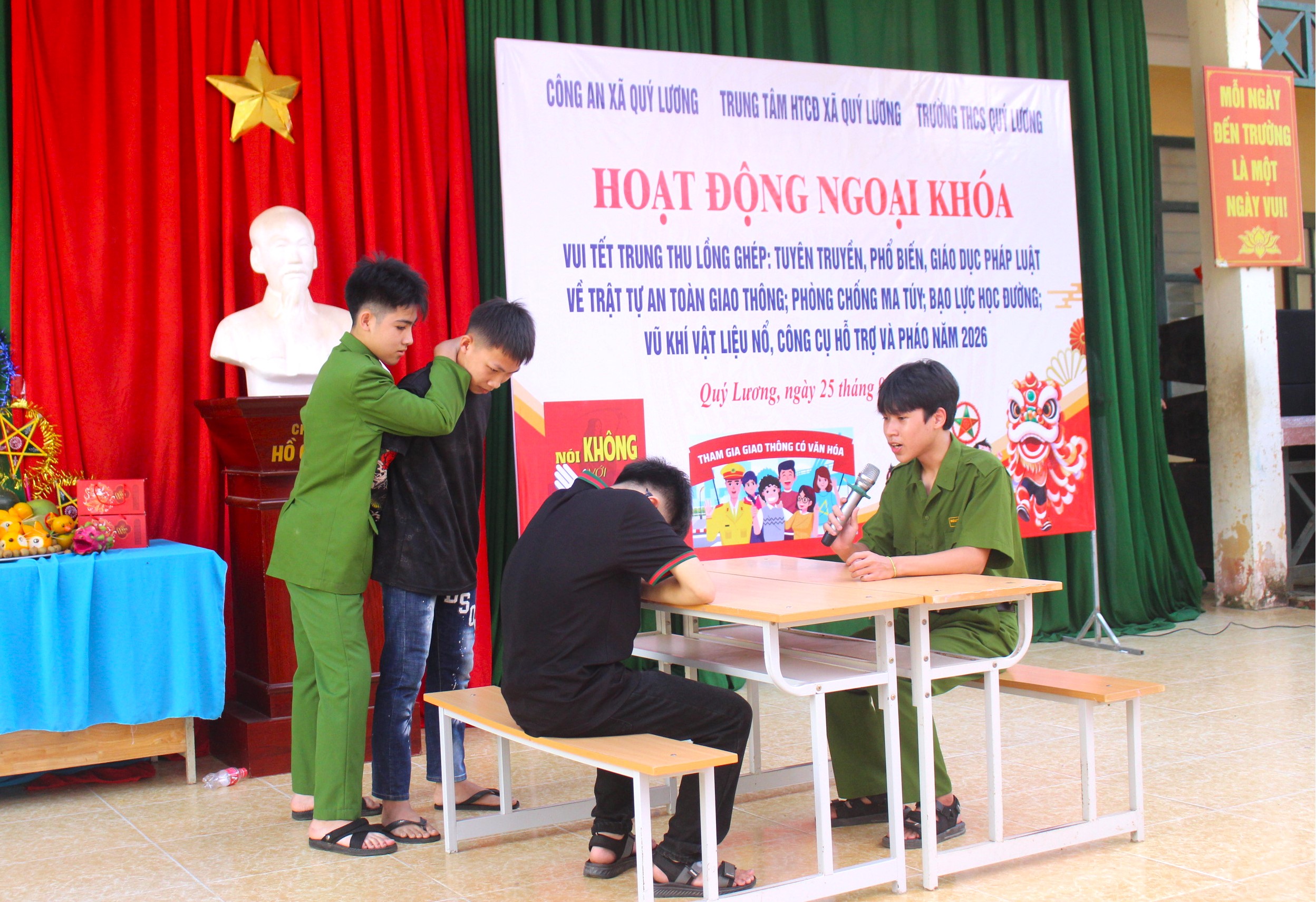 Anh-tin-bai
