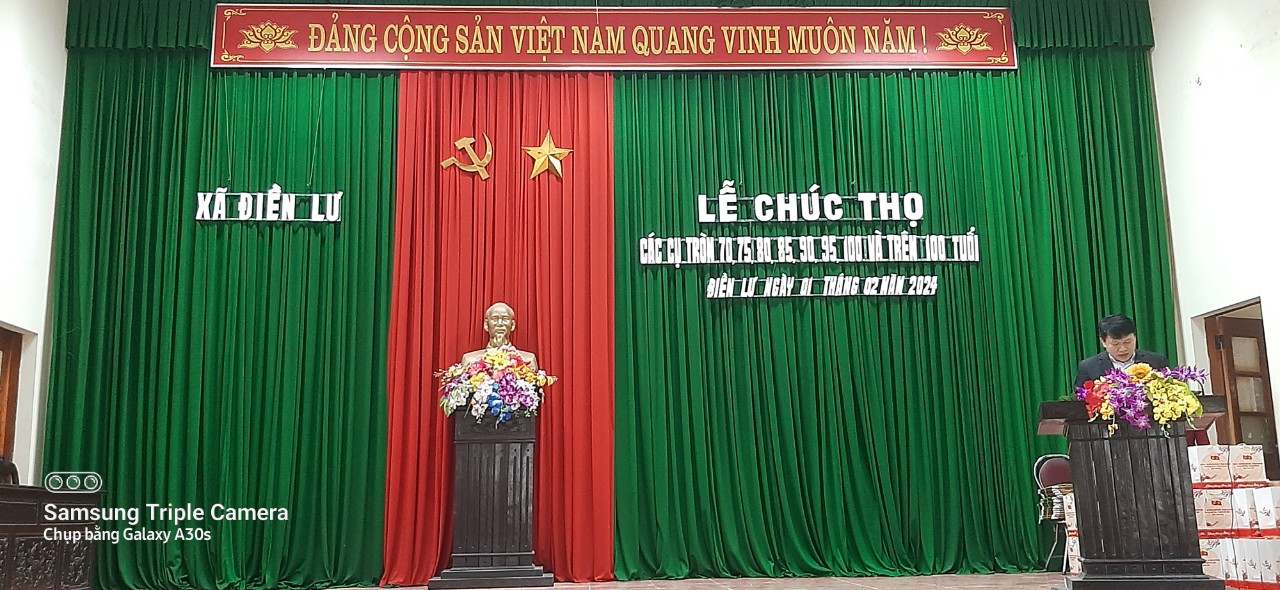Xã Điền Lư tổ chức chúc thọ, mừng thọ cho 112 cụ tròn, trên 100, 95,90,85, 80, 75, 70 tuổi