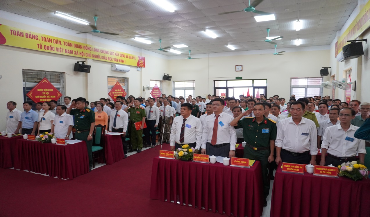 D:\Tài liệu Hùng (TTCUDVC)\File ảnh\Ảnh chụp\DSC00349.JPG