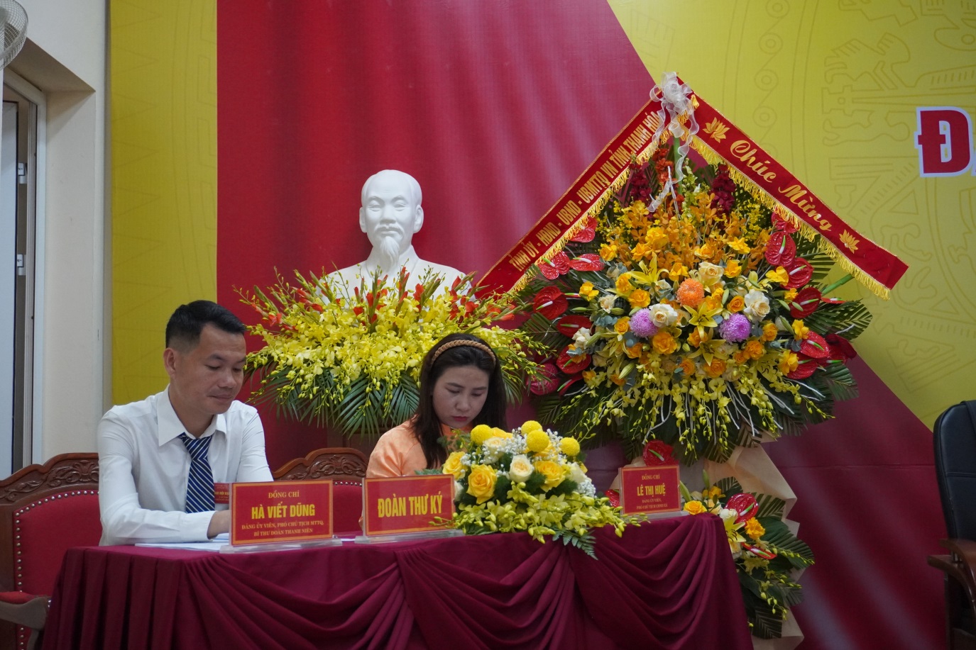D:\Tài liệu Hùng (TTCUDVC)\File ảnh\Ảnh chụp\DSC00421.JPG