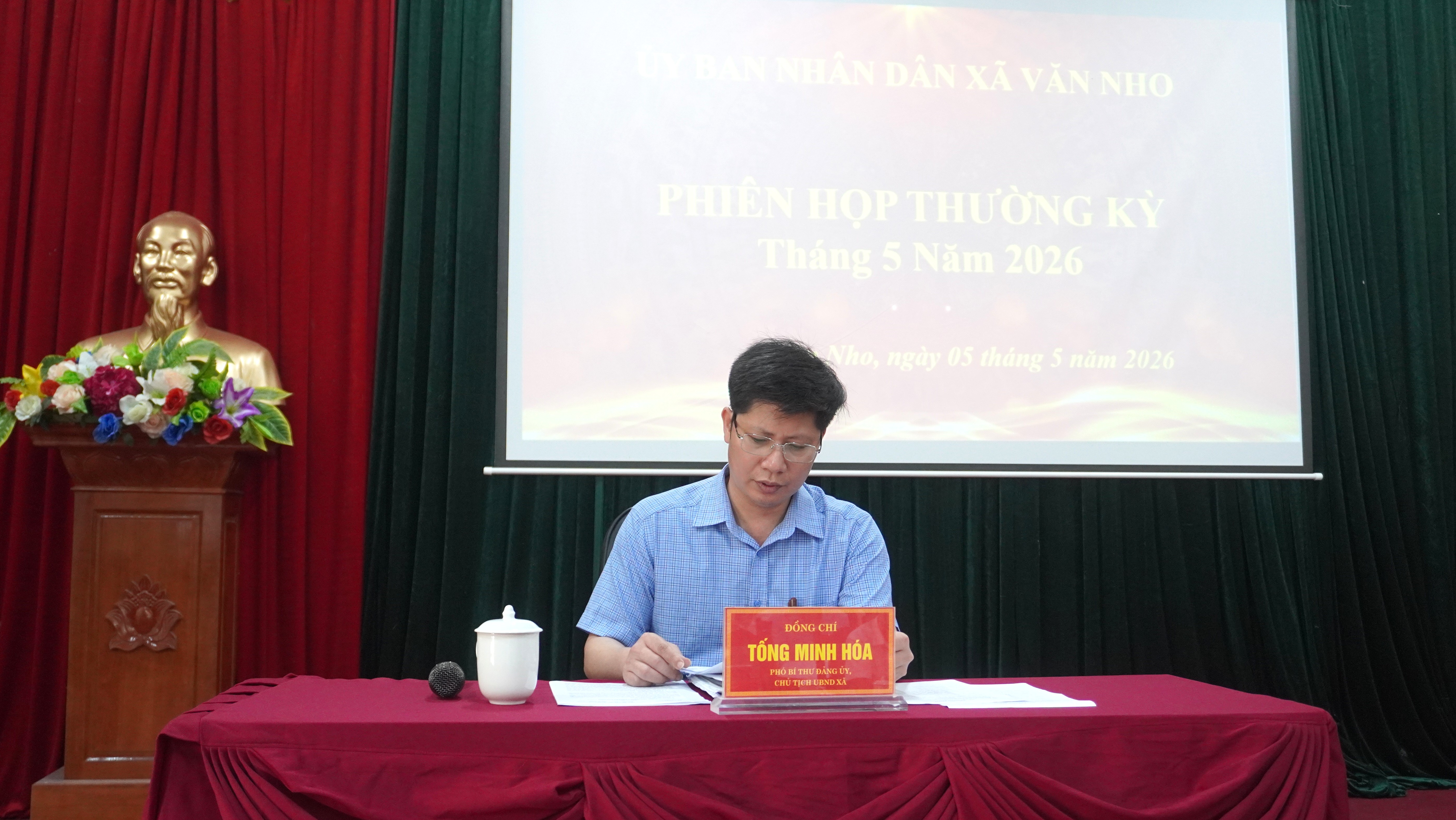Anh-tin-bai