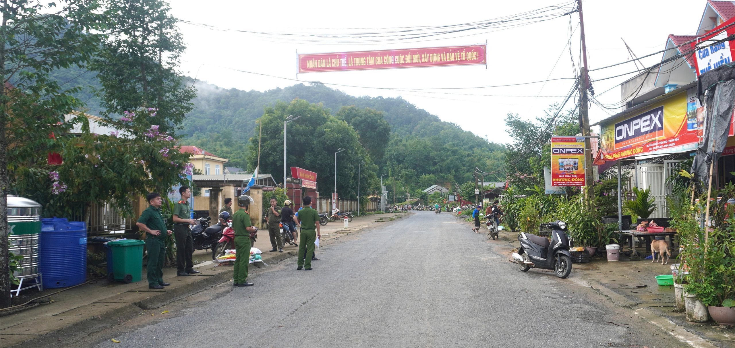 Anh-tin-bai