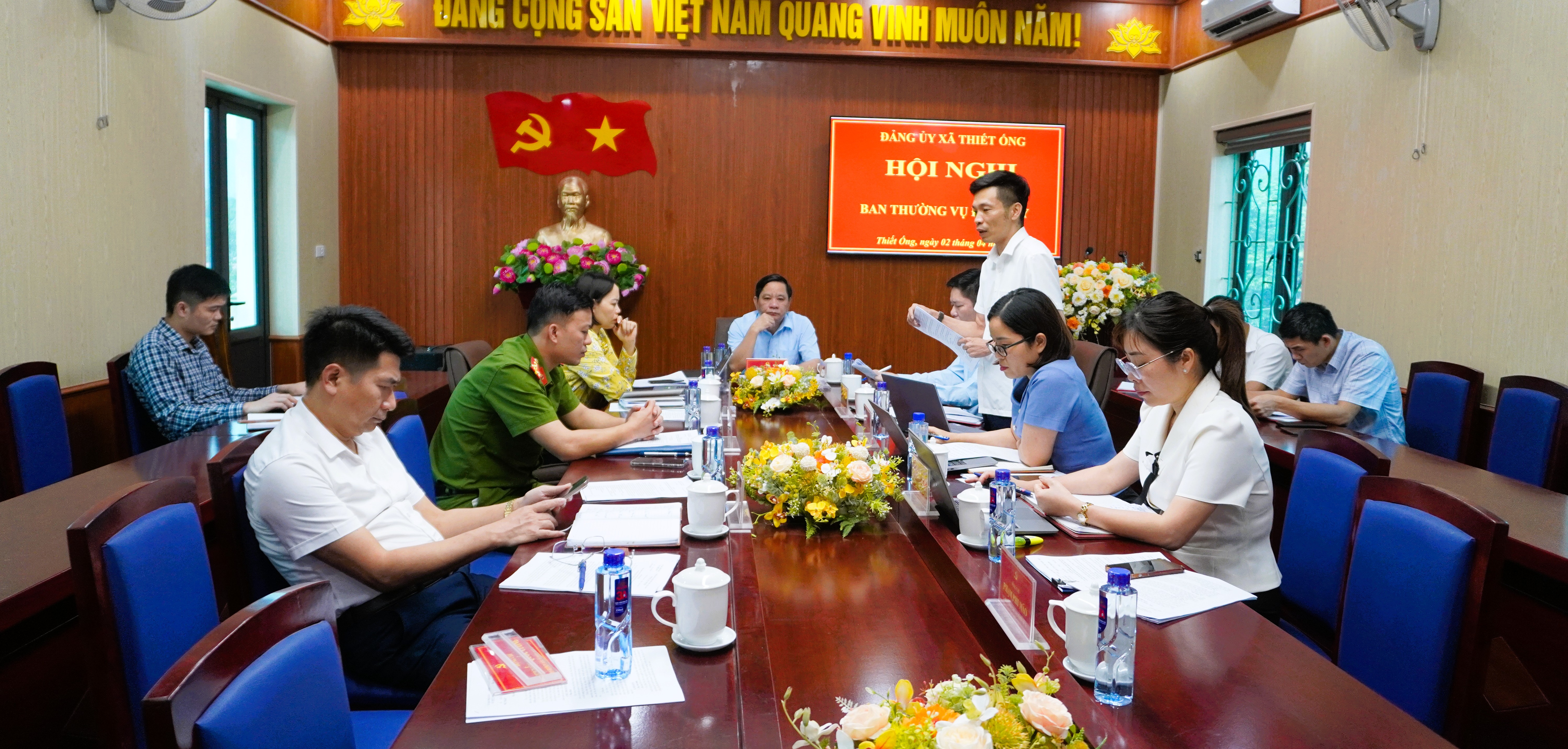 Anh-tin-bai