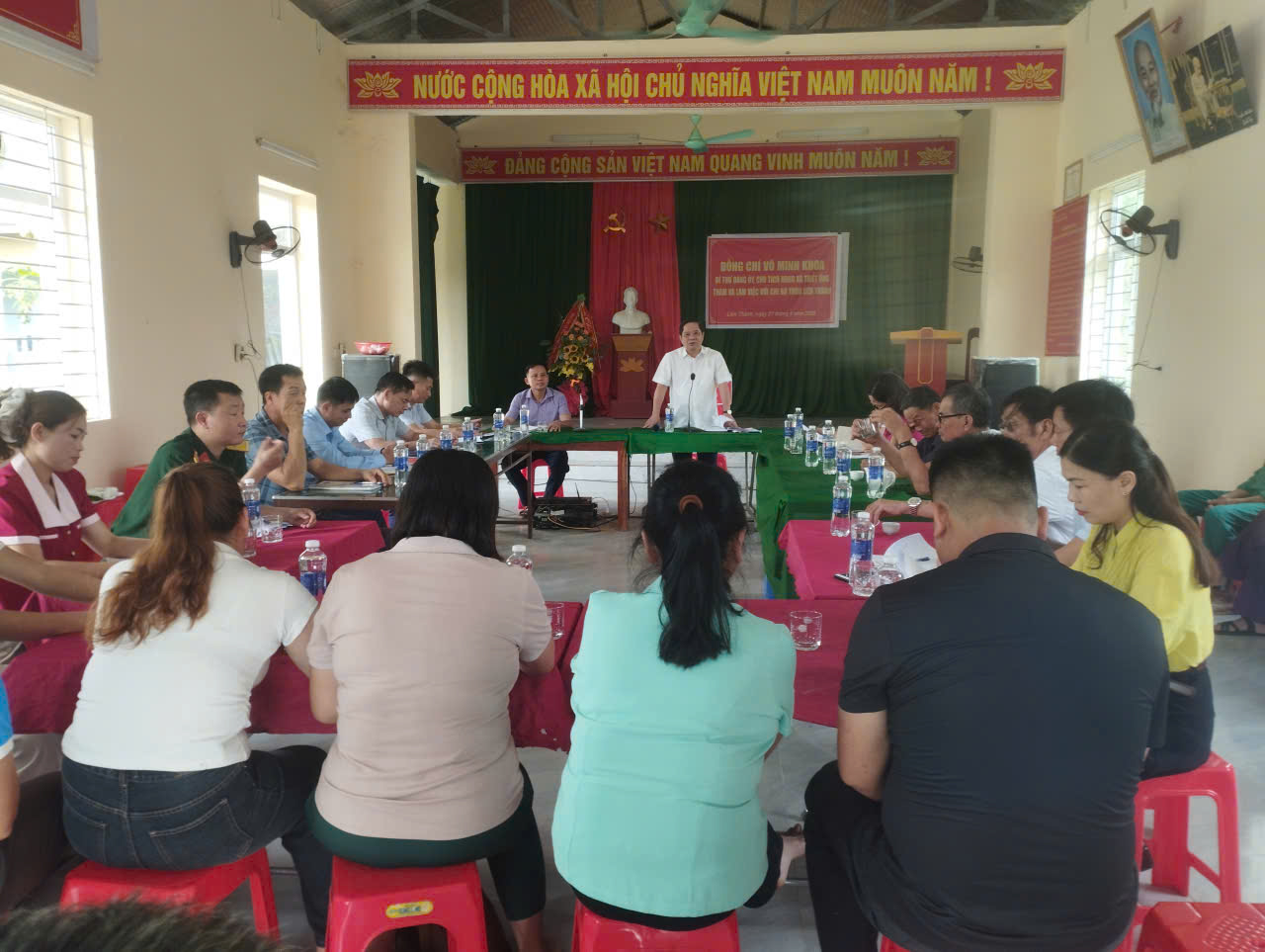 Anh-tin-bai
