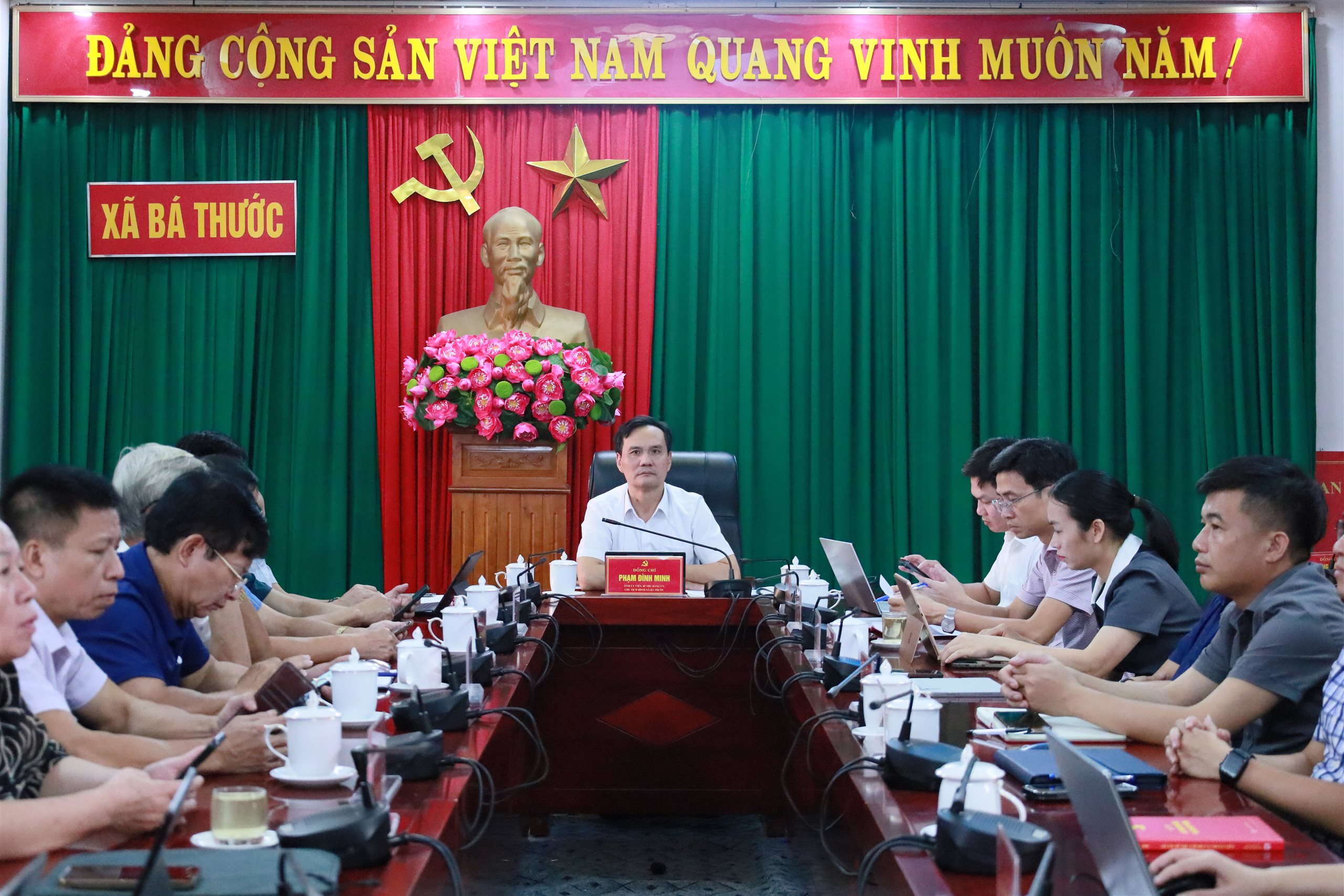 Anh-tin-bai