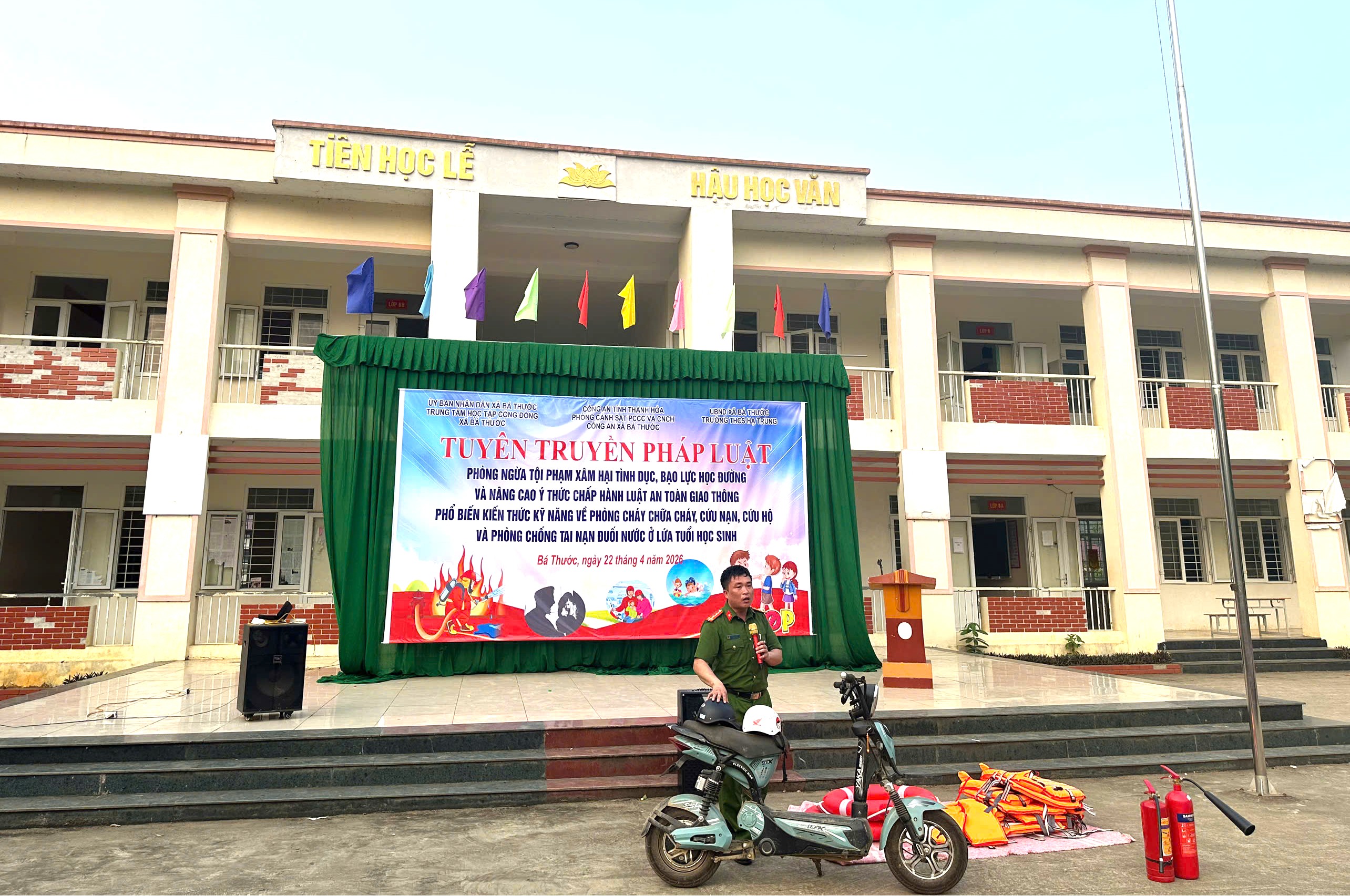 Anh-tin-bai