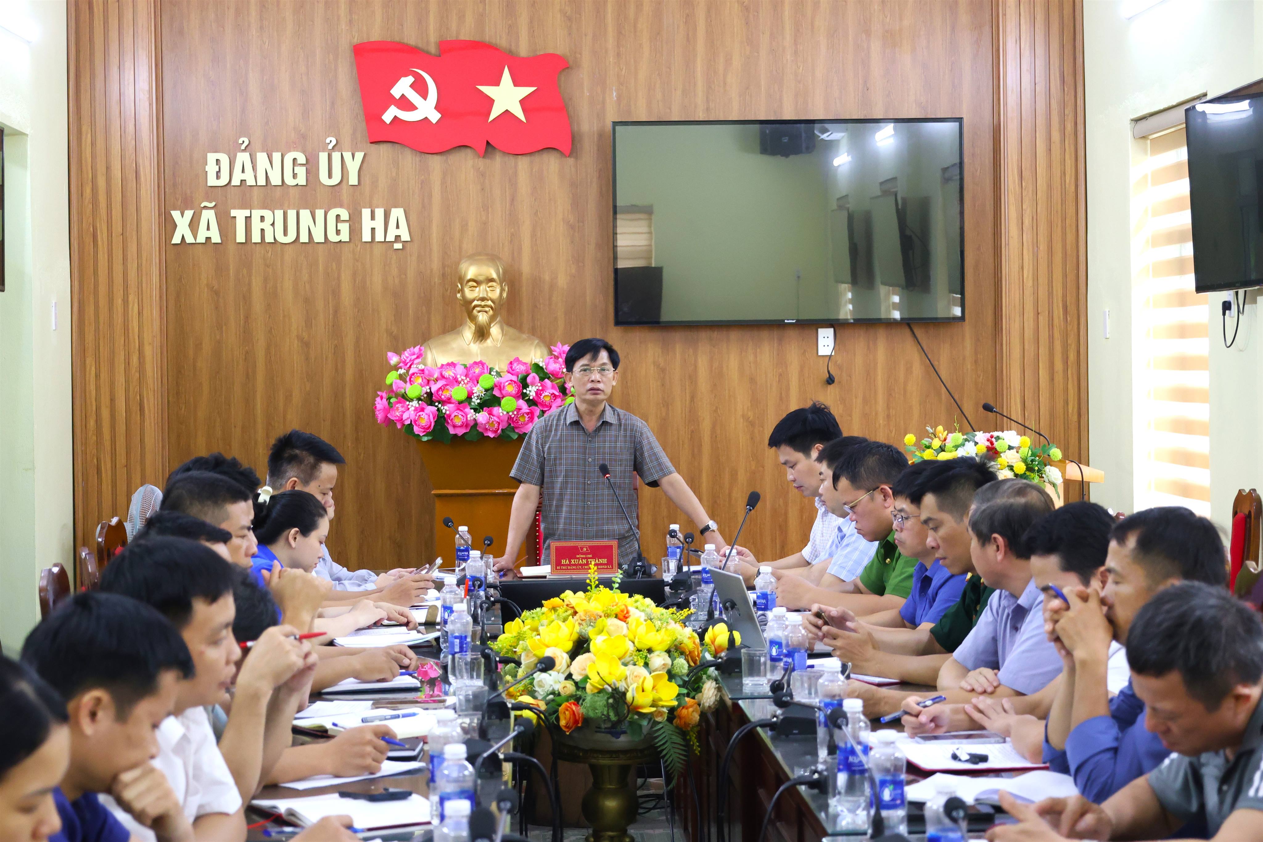ĐẢNG ỦY XÃ TRUNG HẠ TỔ CHỨC HỘI NGHỊ XÂY DỰNG KẾ HOẠCH, PHƯƠNG ÁN PHÒNG, CHỐNG MƯA LŨ NĂM 2026