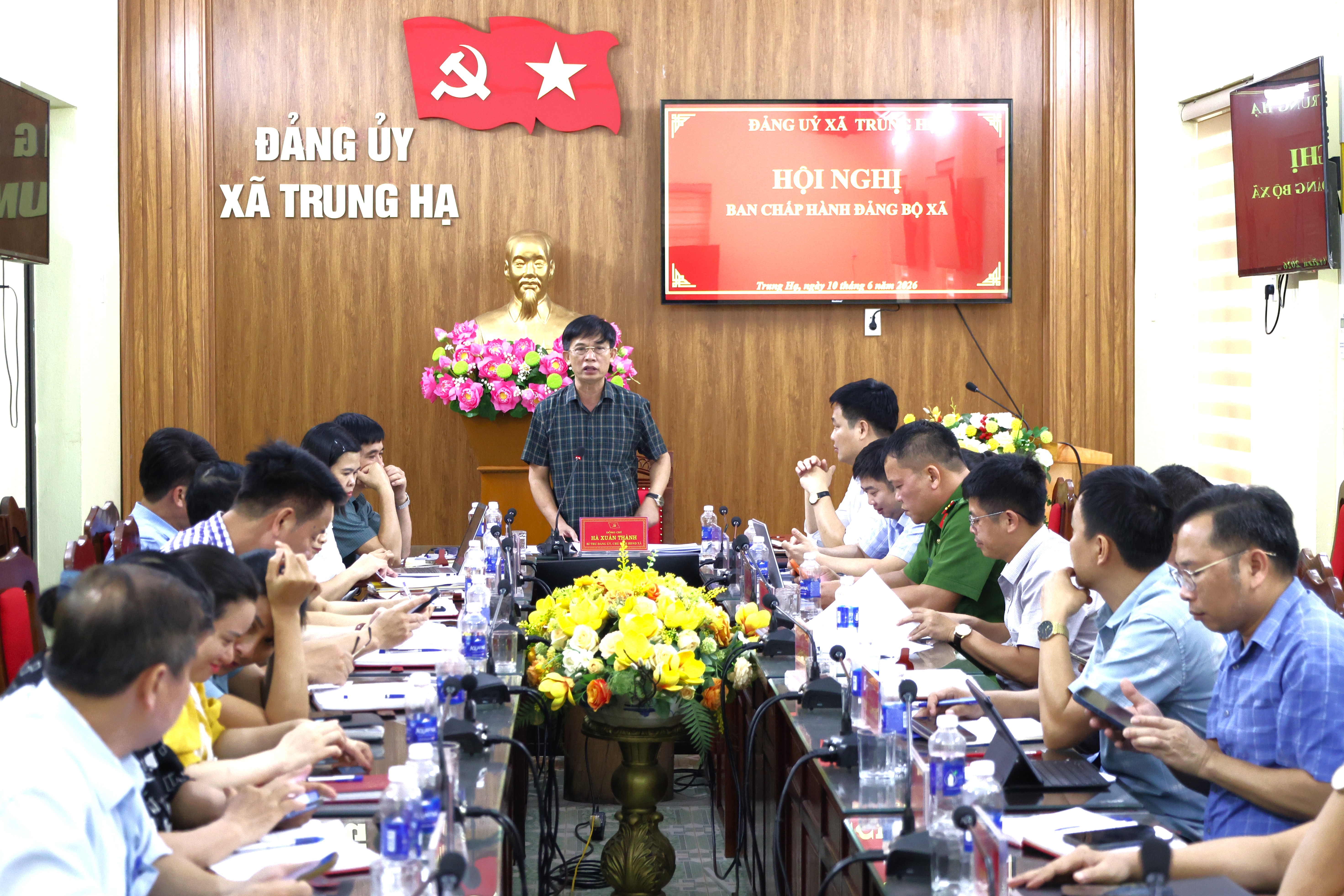 Anh-tin-bai