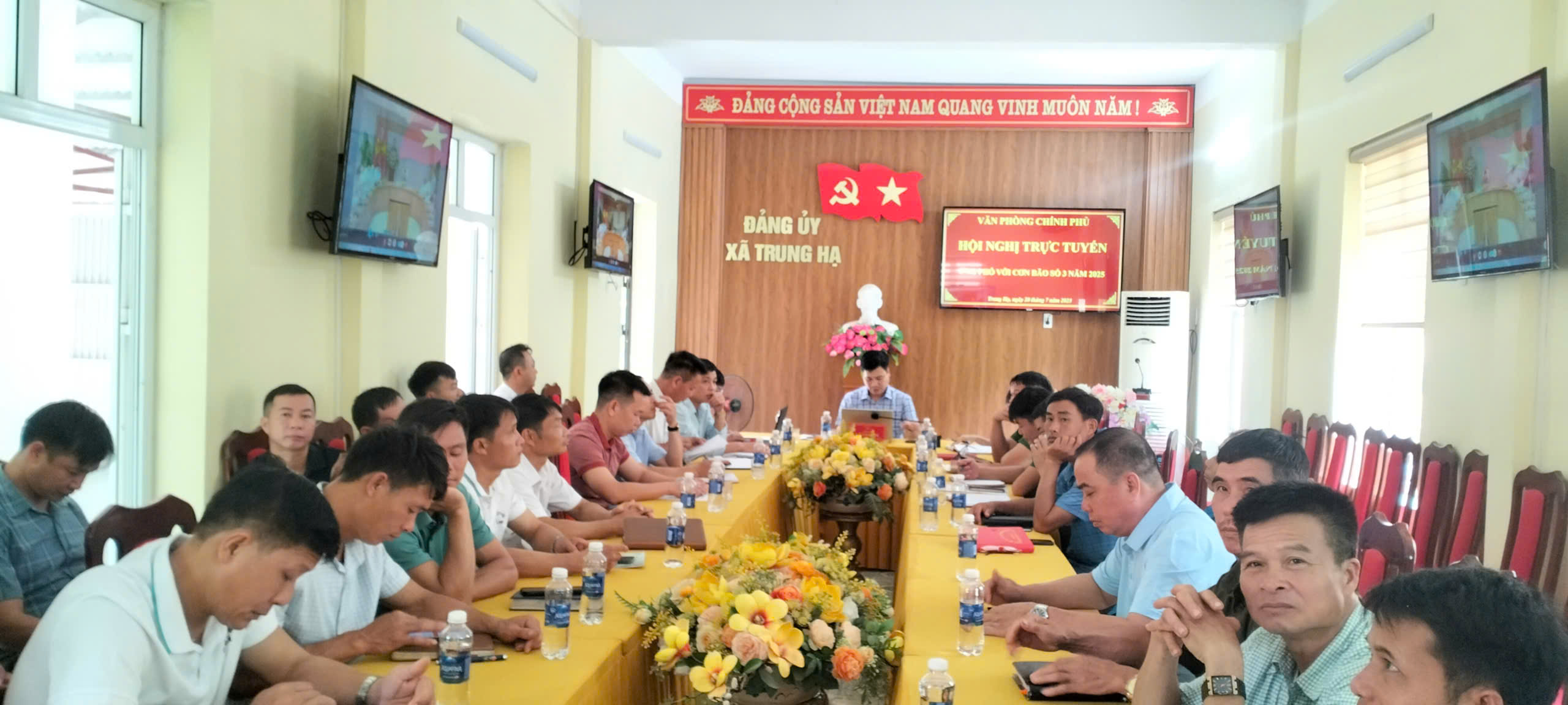 Anh-tin-bai